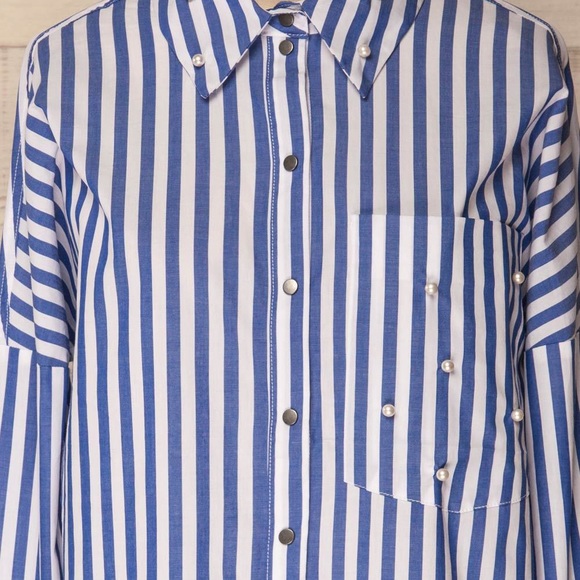 🔥🔥SOLD🔥🔥 Striped Shirt - Picture 3 of 6